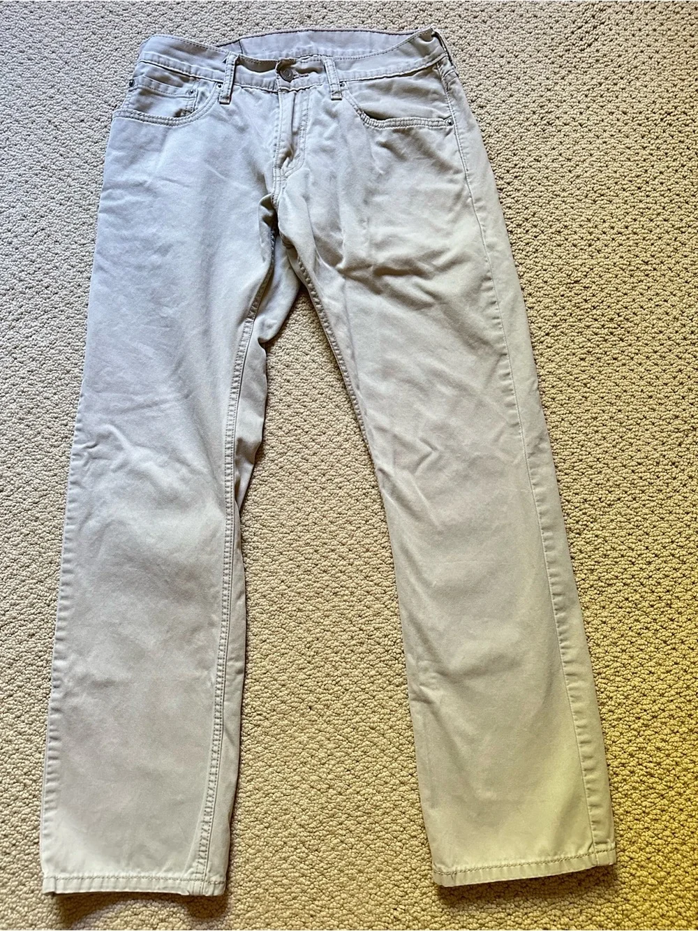 Levi's 514 Straight Fit Khaki Jeans 26x30‎ (Tagged 31x32 Runs Small) Neutral